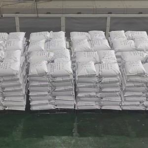 YL-P074  POLYCARBOXYLATE SUPERPLASTICIZER FLAKES (SLUMP RETENTION TYPE)